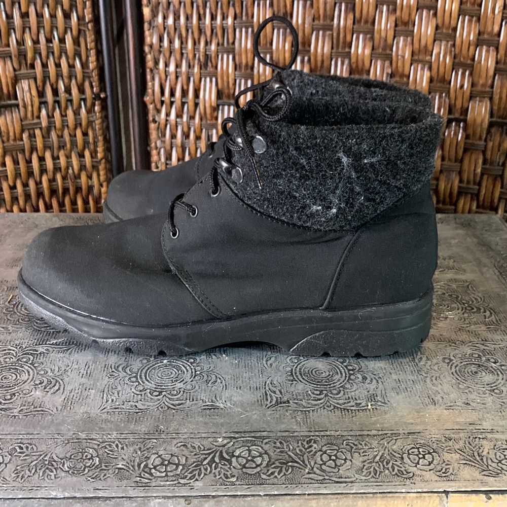 Toe Warmers Made in Canada Wool Boots Size 7.5